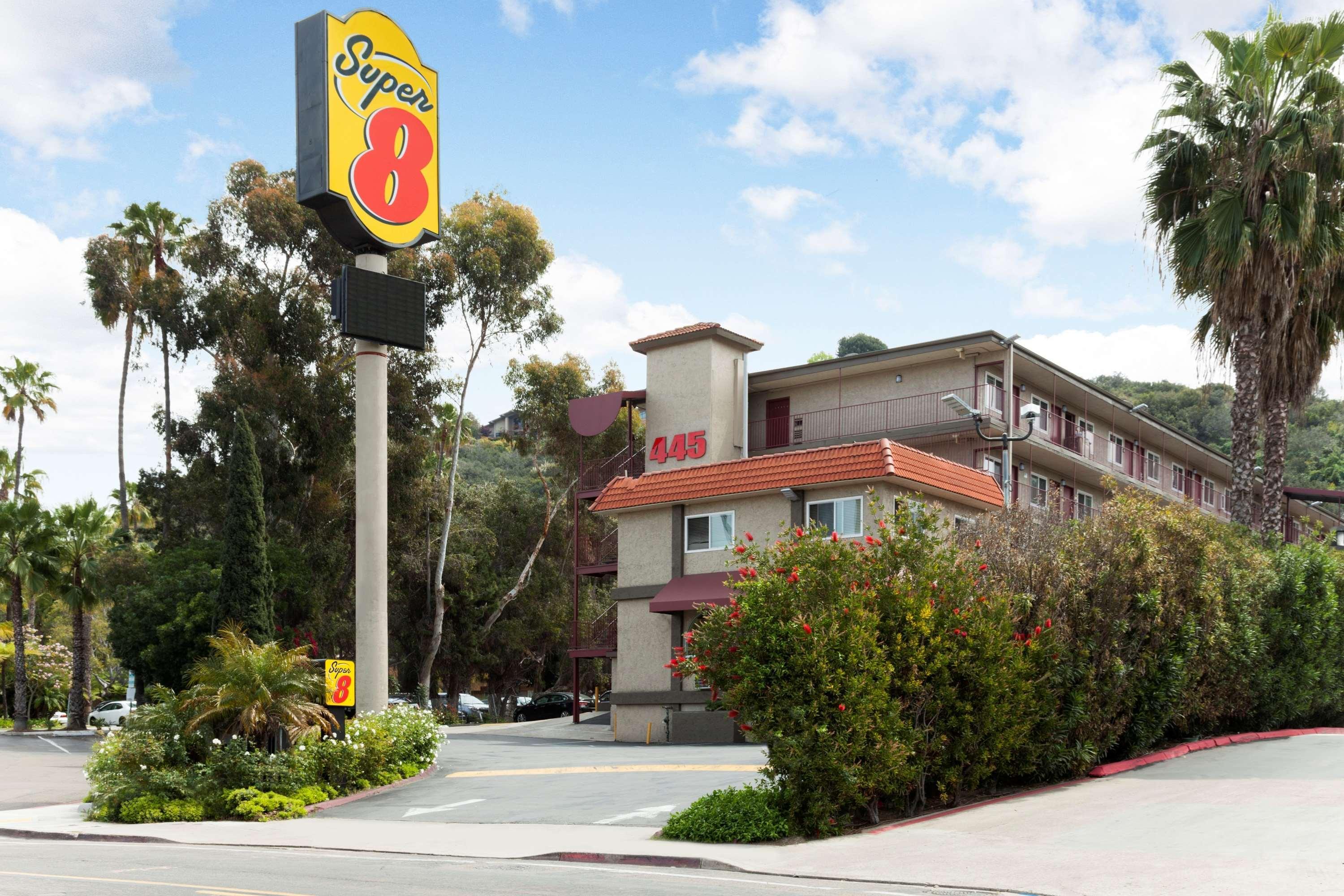 Super 8 By Wyndham San Diego Hotel Circle Екстер'єр фото