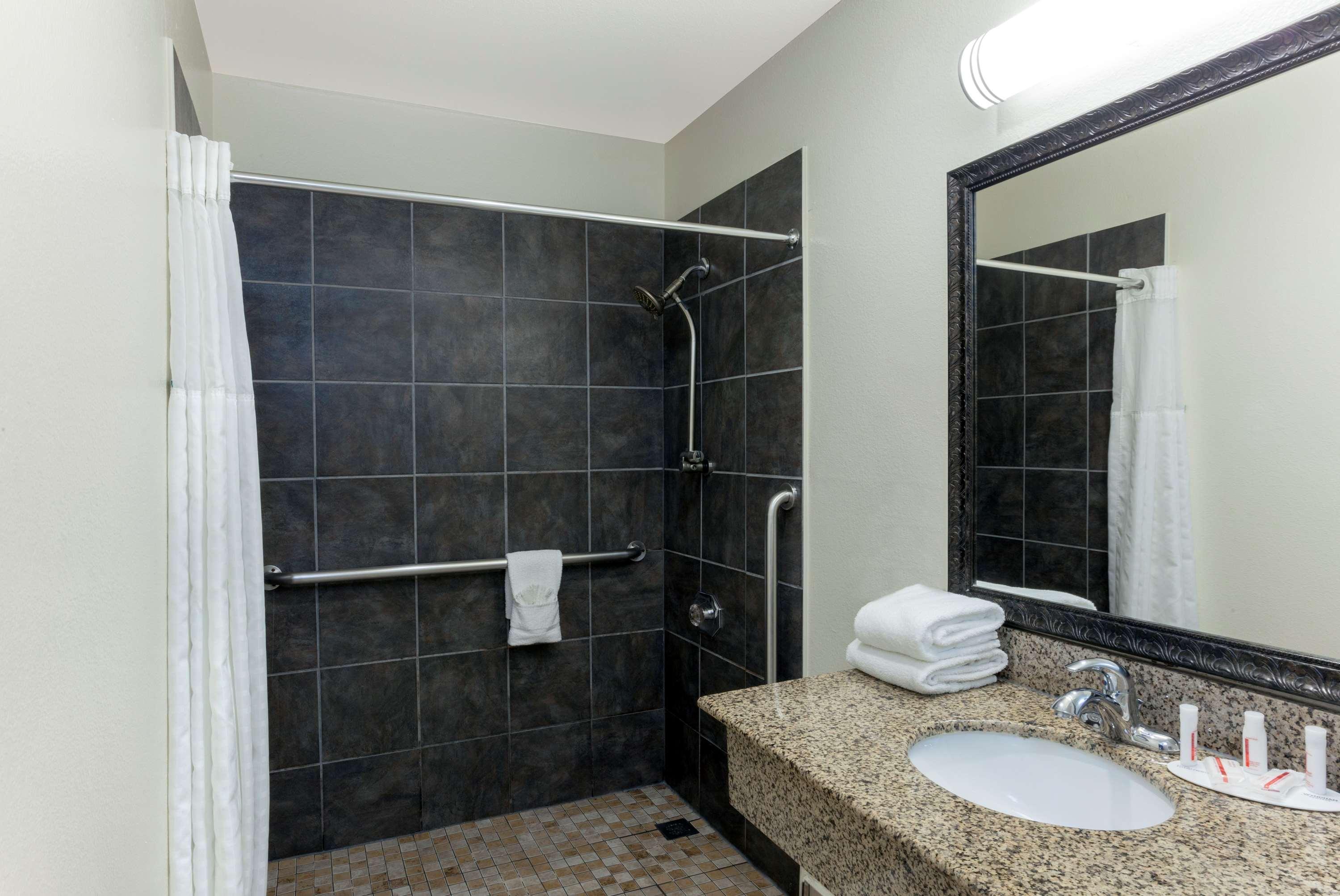 Super 8 By Wyndham San Diego Hotel Circle Екстер'єр фото