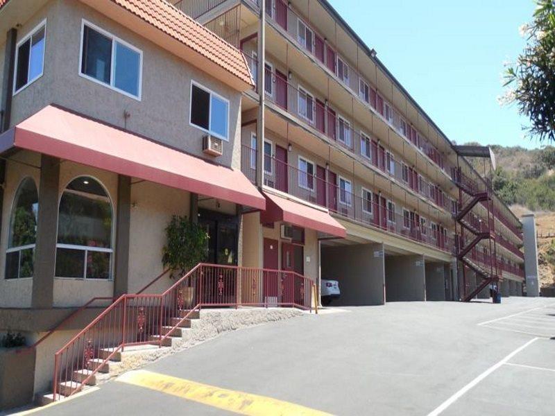 Super 8 By Wyndham San Diego Hotel Circle Екстер'єр фото