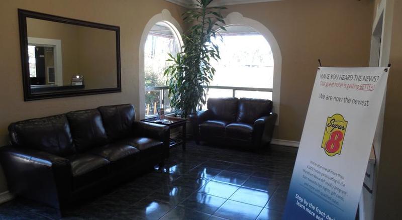Super 8 By Wyndham San Diego Hotel Circle Екстер'єр фото