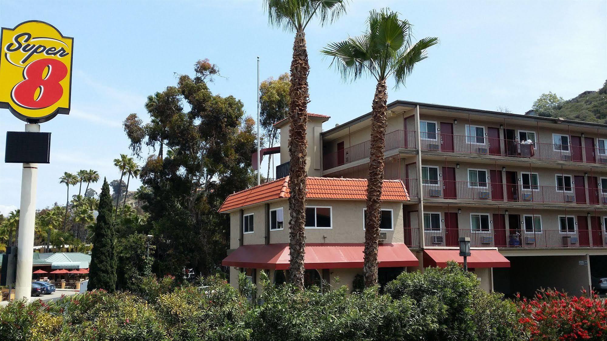 Super 8 By Wyndham San Diego Hotel Circle Екстер'єр фото